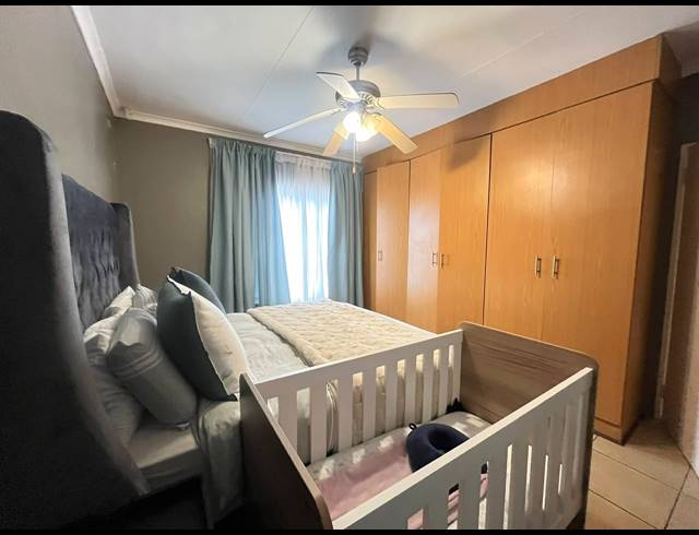 3 BEDROOM TOWNHOUSE FOR SALE IN BENDOR
